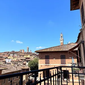 Vicolo Dell'oro Siena